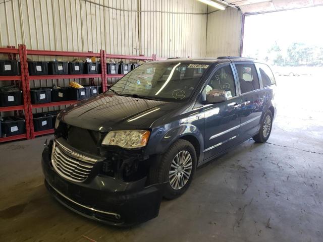 Photo 2 from auction – 2013 CHRYSLER TOWN & COU with VIN 2C4RC1CG8DR646993