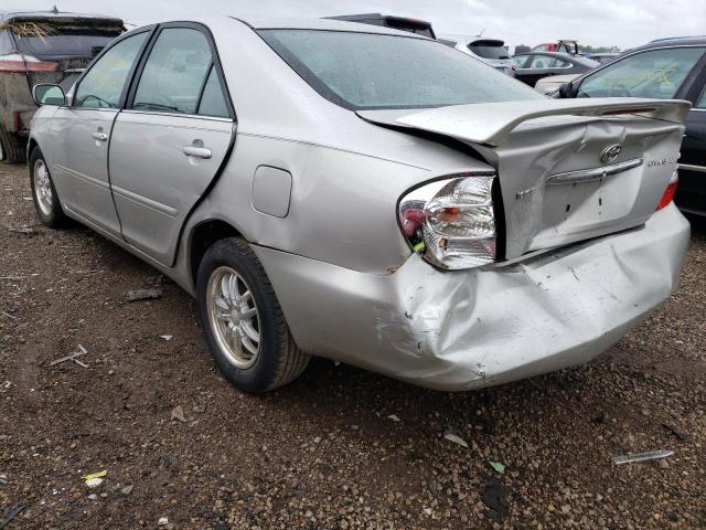 Photo 3 from auction – 2004 TOYOTA CAMRY LE with VIN 4T1BE32K44U849777