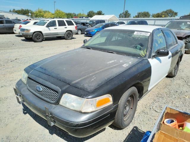 Photo 2 from auction – 2000 FORD CROWN VICT with VIN 2FAFP71W9YX152492