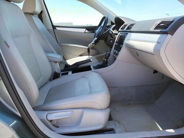 Photo 5 from auction – 2012 VOLKSWAGEN PASSAT SE with VIN 1VWBP7A38CC010801