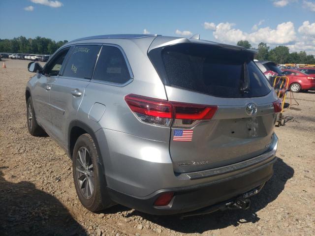 Photo 3 from auction – 2018 TOYOTA HIGHLANDER with VIN 5TDJZRFH6JS544559