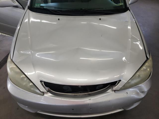 Photo 7 from auction – 2005 TOYOTA CAMRY LE with VIN 4T1BE32K75U973818