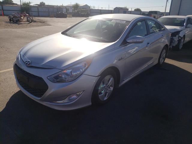 Photo 2 from auction – 2012 HYUNDAI SONATA HYB with VIN KMHEC4A47CA030399