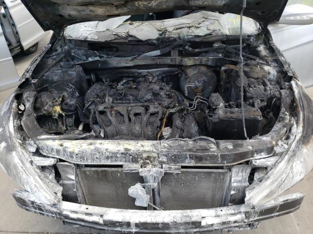 Photo 7 from auction – 2012 HYUNDAI SONATA SE with VIN 5NPEC4AC3CH395571