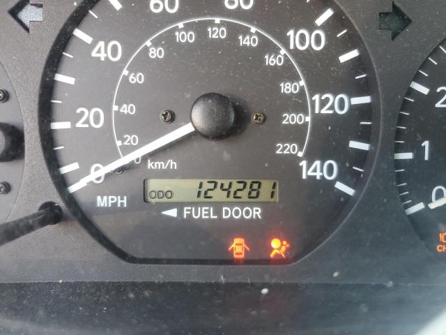 Photo 8 from auction – 2001 TOYOTA CAMRY CE with VIN 4T1BG22K71U802355