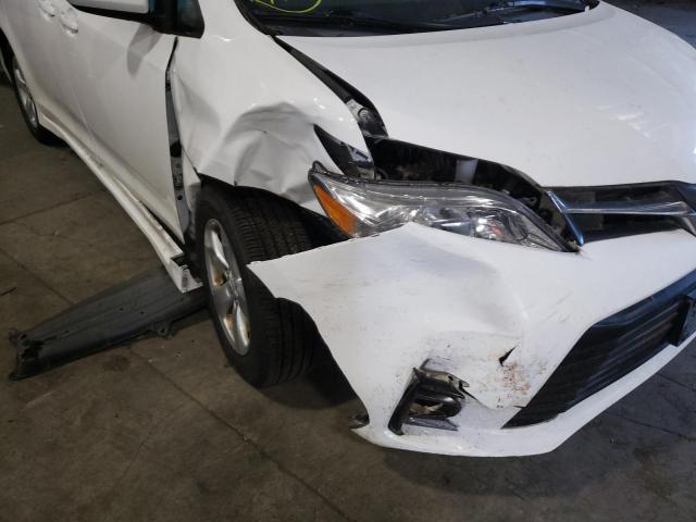 Photo 9 from auction – 2018 TOYOTA SIENNA LE with VIN 5TDKZ3DC2JS949424