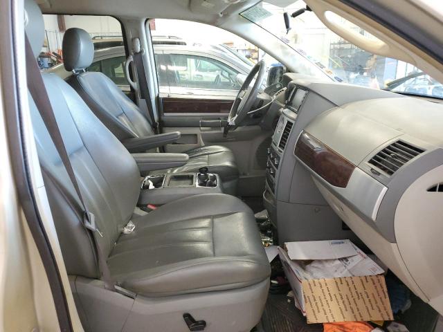 Photo 5 from auction – 2010 CHRYSLER TOWN & COU with VIN 2A4RR5DX7AR209111