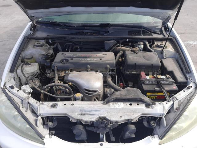 Photo 7 from auction – 2005 TOYOTA CAMRY LE with VIN 4T1BE32K85U001905