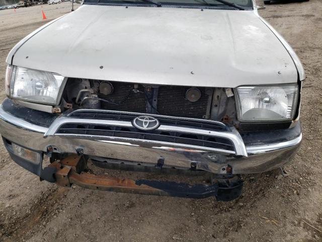 Photo 9 from auction – 2000 TOYOTA 4RUNNER SR with VIN JT3GN86R2Y0149997