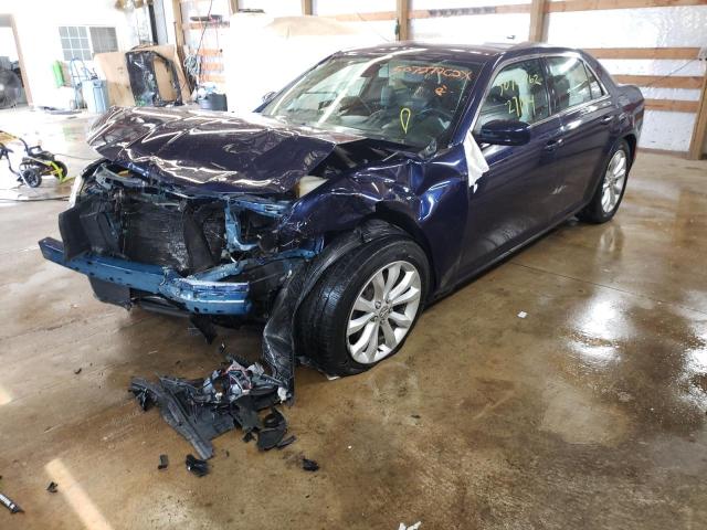 Photo 2 from auction – 2016 CHRYSLER 300 LIMITE with VIN 2C3CCARG0GH198583
