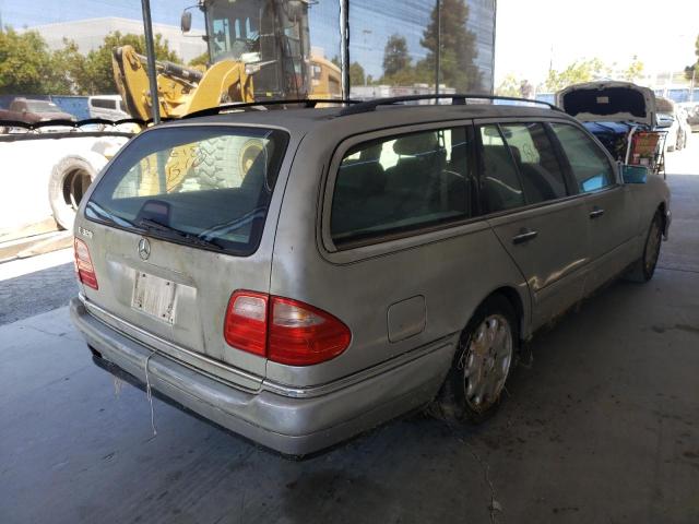 Photo 4 from auction – 1998 MERCEDES-BENZ E 320 with VIN WDBJH65FXWA565743
