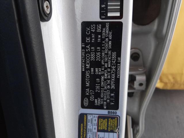 Photo 10 from auction – 2017 KIA FORTE LX with VIN 3KPFK4A75HE142886