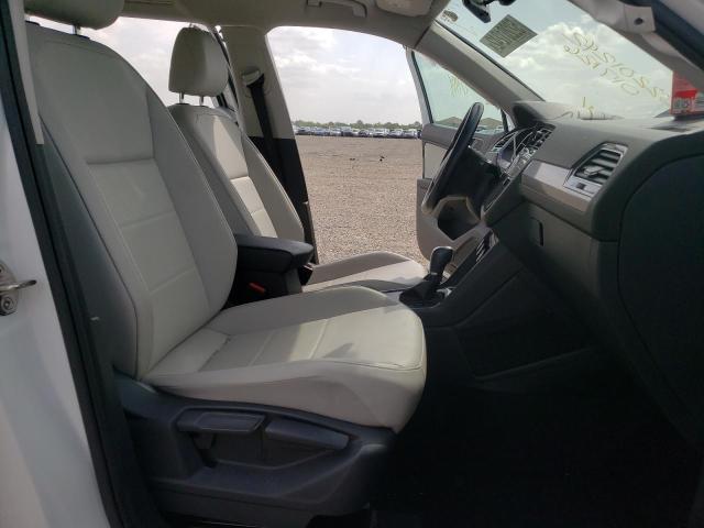 Photo 5 from auction – 2018 VOLKSWAGEN TIGUAN SE with VIN 3VV3B7AX1JM017126
