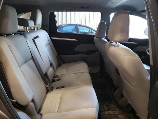 Photo 6 from auction – 2018 TOYOTA HIGHLANDER with VIN 5TDZARFH4JS034981