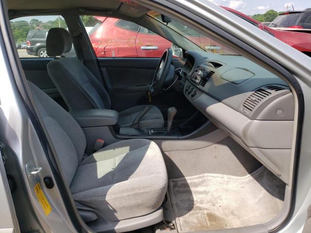 Photo 5 from auction – 2002 TOYOTA CAMRY LE with VIN 4T1BF30K02U525335
