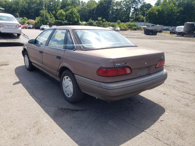 Photo 3 from auction – 1992 FORD TAURUS GL with VIN 1FACP52U4NA222165