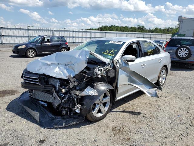 Photo 2 from auction – 2014 VOLKSWAGEN PASSAT S with VIN 1VWAT7A37EC032928