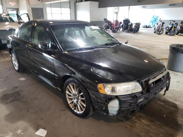VOLVO S60 2.5T 2008 with VIN YV1RS592082677644 - Photo from auction