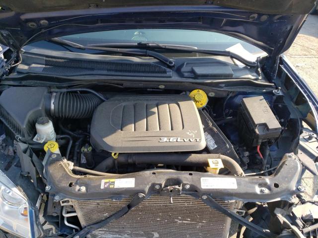 Photo 7 from auction – 2015 CHRYSLER TOWN & COU with VIN 2C4RC1JG1FR714962