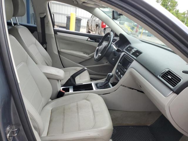 Photo 5 from auction – 2012 VOLKSWAGEN PASSAT SE with VIN 1VWBH7A39CC044212