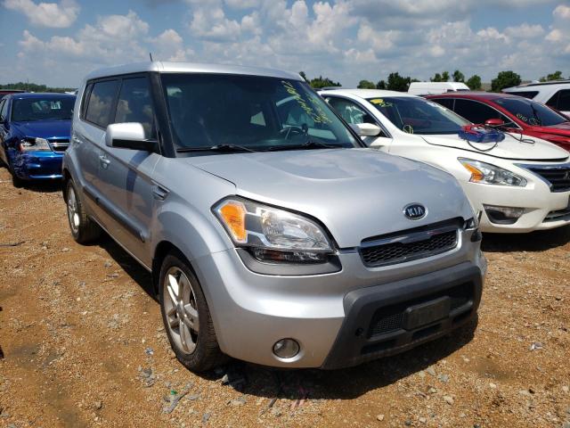 KIA SOUL + 2011 with VIN KNDJT2A27B7711938 - Photo from auction