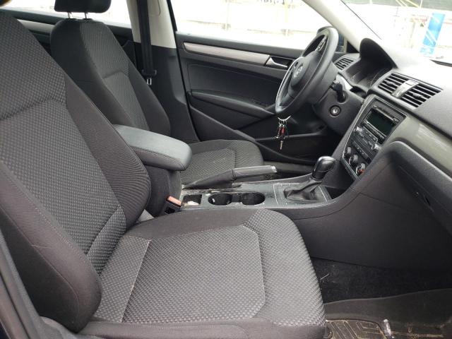 Photo 5 from auction – 2014 VOLKSWAGEN PASSAT S with VIN 1VWAT7A31EC110247