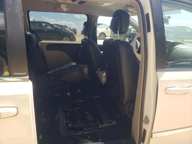 Photo 6 from auction – 2013 CHRYSLER TOWN & COU with VIN 2C4RC1BG2DR675150