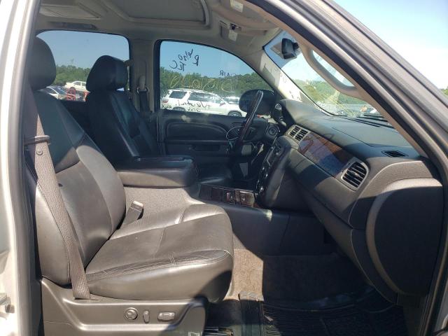 Photo 5 from auction – 2010 GMC YUKON DENA with VIN 1GKUKEEF5AR234352