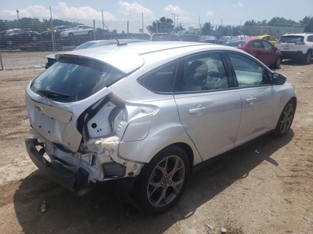 Photo 4 from auction – 2014 FORD FOCUS SE with VIN 1FADP3K28EL297852