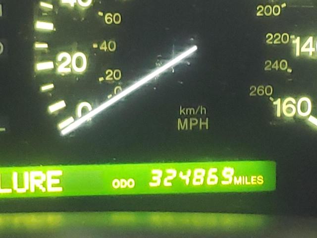 Photo 8 from auction – 1998 LEXUS LS 400 with VIN JT8BH28F3W0099507