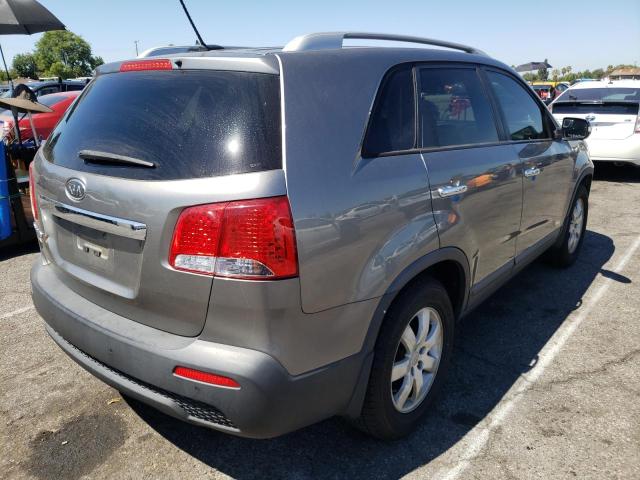 Photo 4 from auction – 2013 KIA SORENTO LX with VIN 5XYKT3A66DG314837
