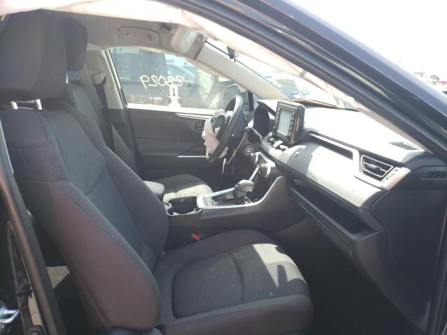 Photo 5 from auction – 2019 TOYOTA RAV4 LE with VIN JTMH1RFV4KD015748