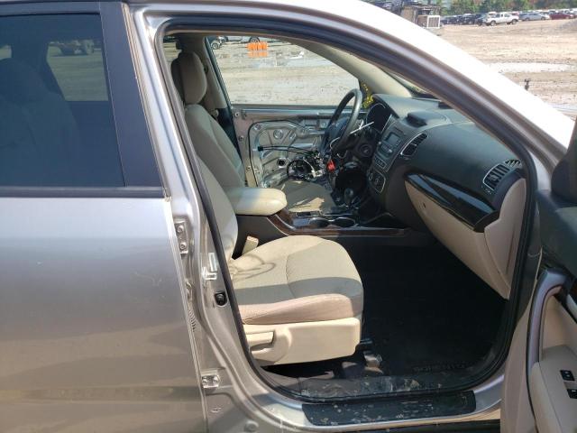 Photo 5 from auction – 2015 KIA SORENTO LX with VIN 5XYKT3A63FG601359