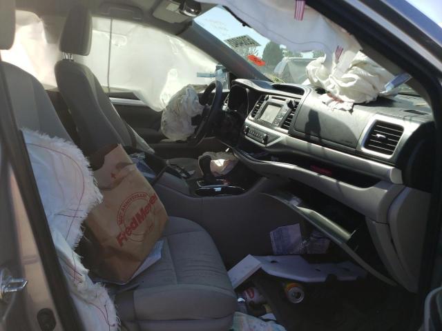Photo 5 from auction – 2016 TOYOTA HIGHLANDER with VIN 5TDBKRFH5GS333547