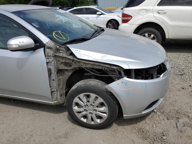Photo 9 from auction – 2010 KIA FORTE EX with VIN KNAFU4A24A5131021