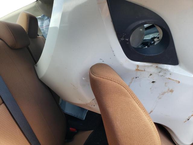 Photo 6 from auction – 2014 TOYOTA COROLLA L with VIN 5YFBURHE7EP014069
