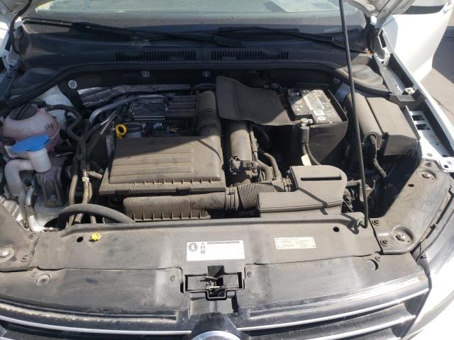 Photo 7 from auction – 2017 VOLKSWAGEN JETTA S with VIN 3VW2B7AJXHM400219