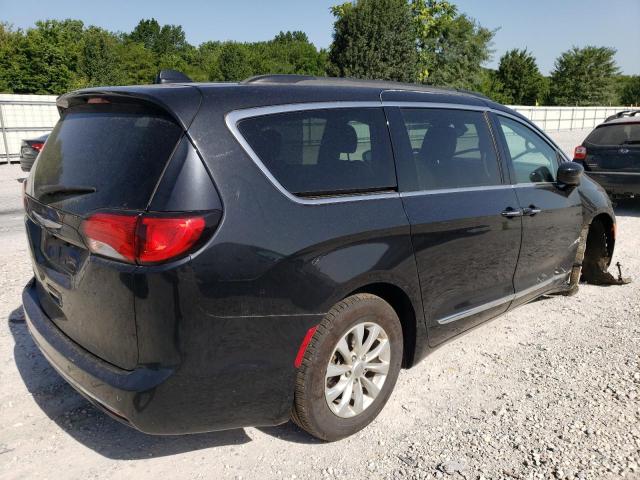 Photo 4 from auction – 2017 CHRYSLER PACIFICA T with VIN 2C4RC1BG5HR524826