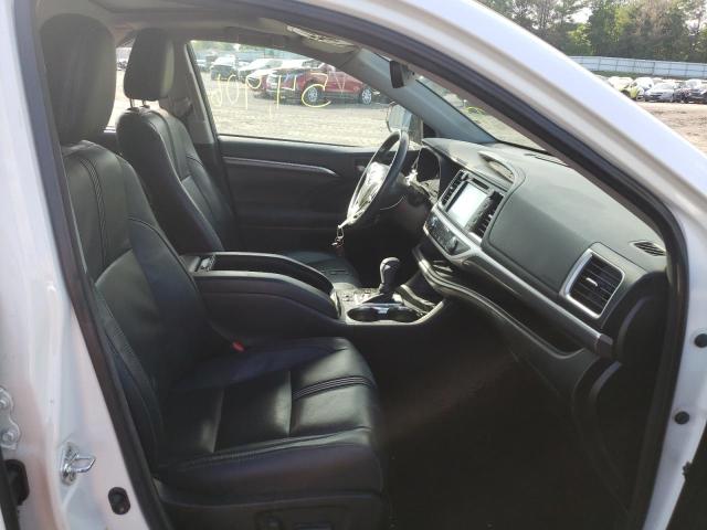 Photo 5 from auction – 2018 TOYOTA HIGHLANDER with VIN 5TDJZRFH5JS492373