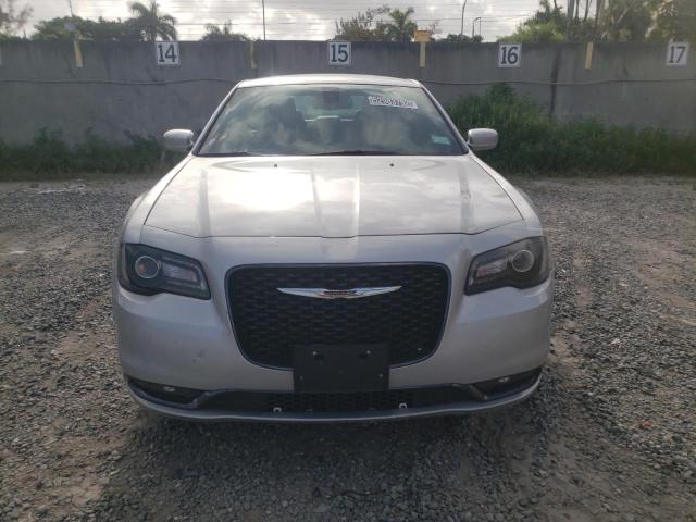 Photo 9 from auction – 2020 CHRYSLER 300 S with VIN 2C3CCAGG2LH164609