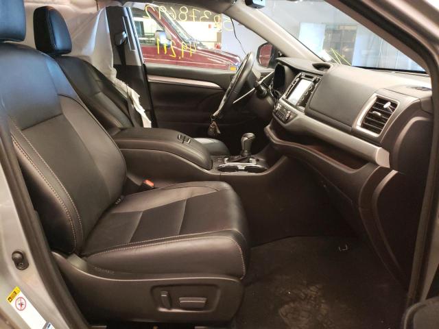 Photo 5 from auction – 2018 TOYOTA HIGHLANDER with VIN 5TDJZRFHXJS560246
