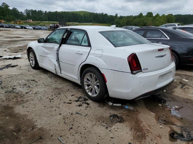 Фото 3 с аукциона – 2017 CHRYSLER 300 S с VIN 2C3CCABG1HH526637