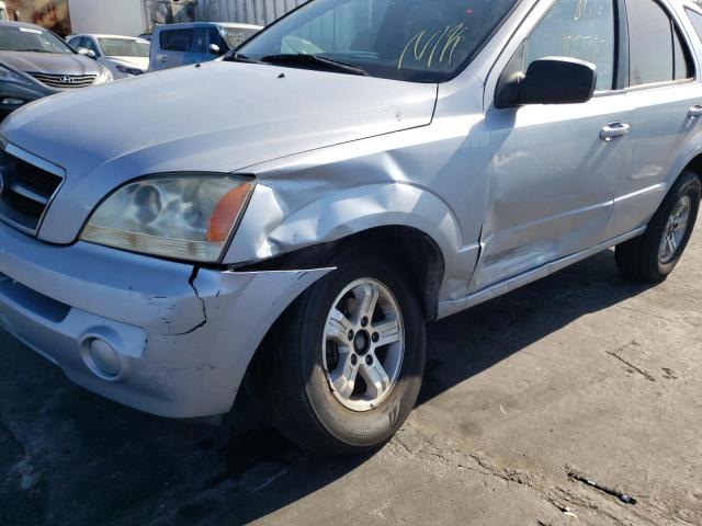 Photo 9 from auction – 2005 KIA SORENTO EX with VIN KNDJD733555395262