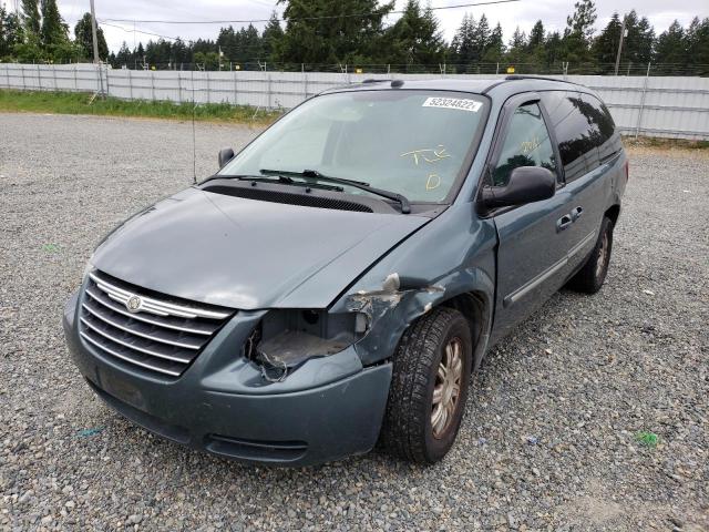 Photo 2 from auction – 2005 CHRYSLER TOWN & COU with VIN 2C4GP54L75R597916