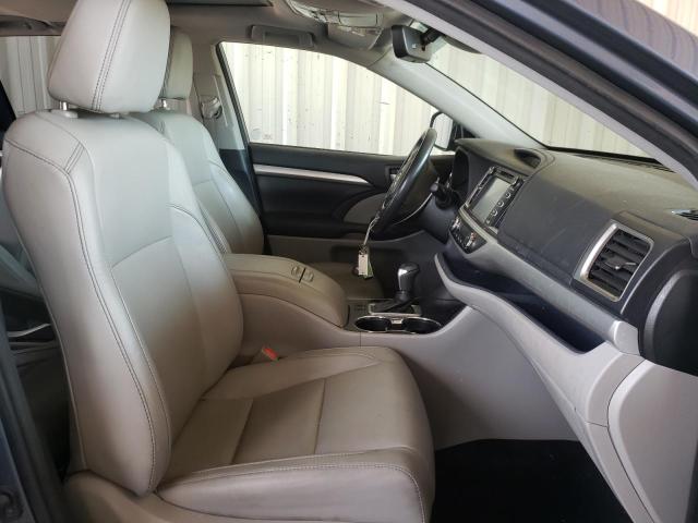 Photo 5 from auction – 2018 TOYOTA HIGHLANDER with VIN 5TDJZRFH3JS901244