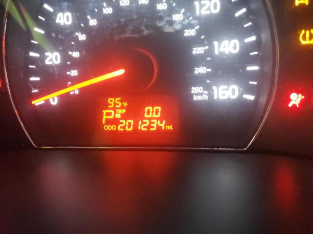 Photo 8 from auction – 2015 KIA SORENTO LX with VIN 5XYKTDA70FG603004