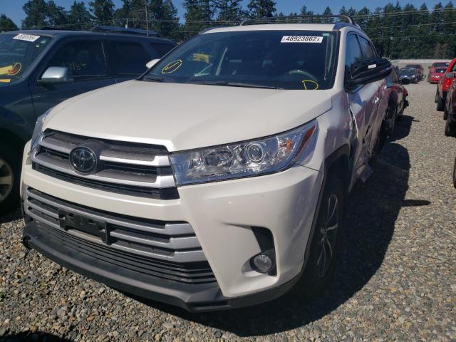 Photo 2 from auction – 2018 TOYOTA HIGHLANDER with VIN 5TDJZRFH8JS551710