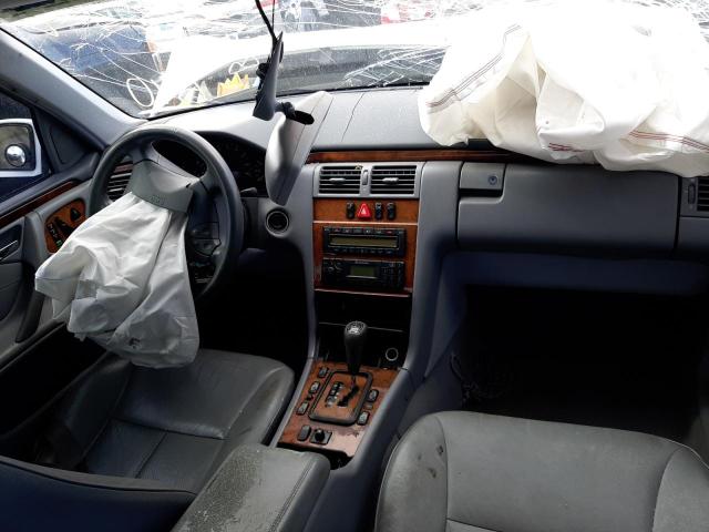Photo 9 from auction – 2000 MERCEDES-BENZ E 320 with VIN WDBJF65J2YB012088