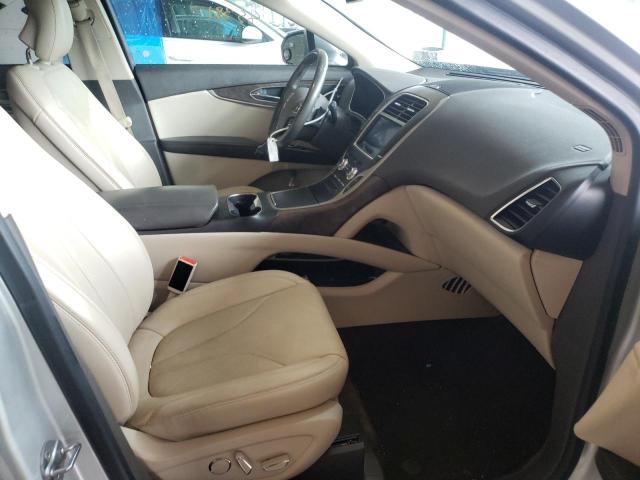 Photo 5 from auction – 2016 LINCOLN MKX RESERV with VIN 2LMTJ6LR8GBL49889