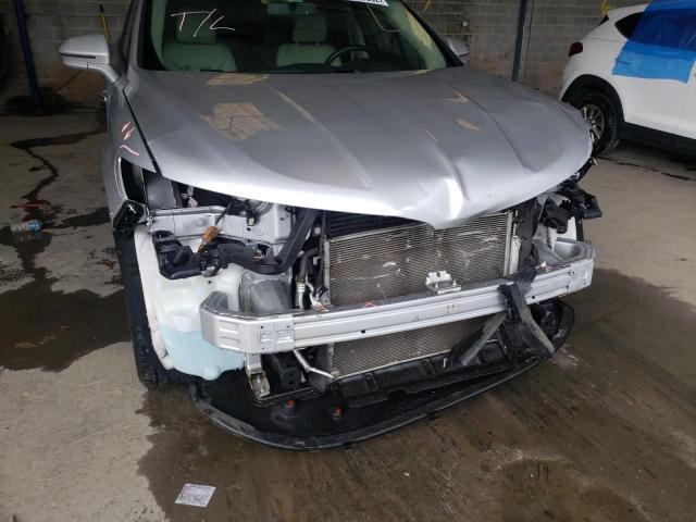 Zdjęcie 9 z aukcji – 2016 LINCOLN MKX RESERV z VIN 2LMTJ6LR8GBL49889